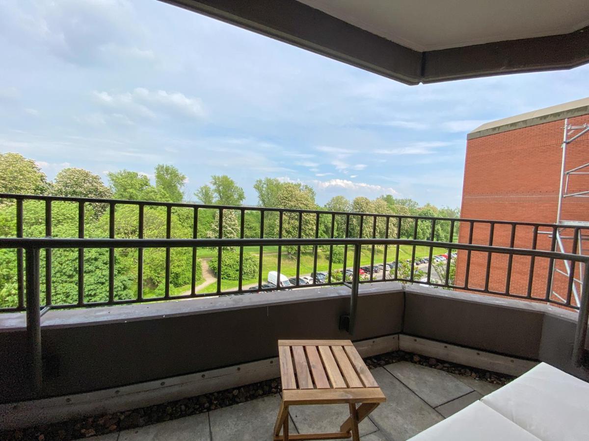 Schoene Wohnung Mit Rheinblick/Duesseldorf/Neuss/Messe 외부 사진